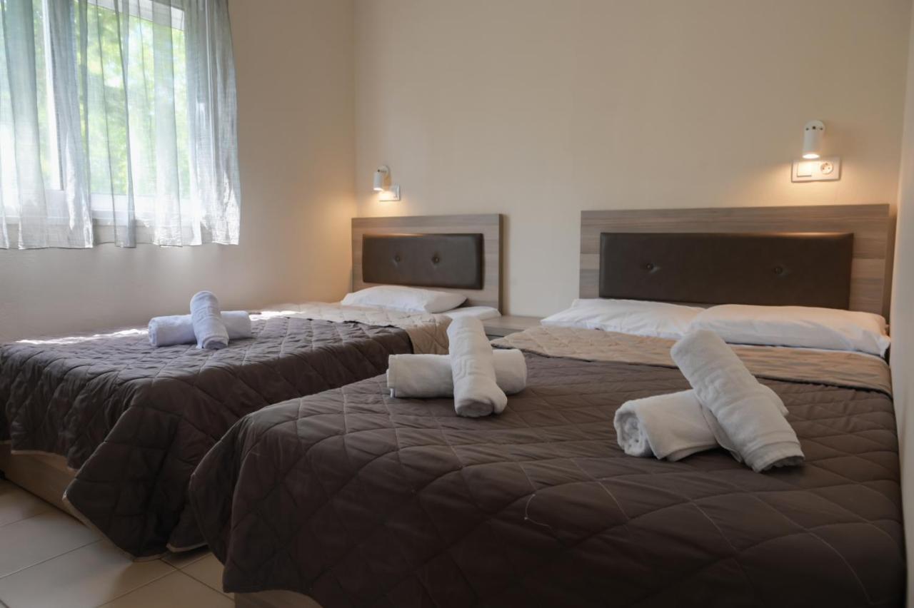 Priona Rooms Paralía Skotínis Eksteriør billede
